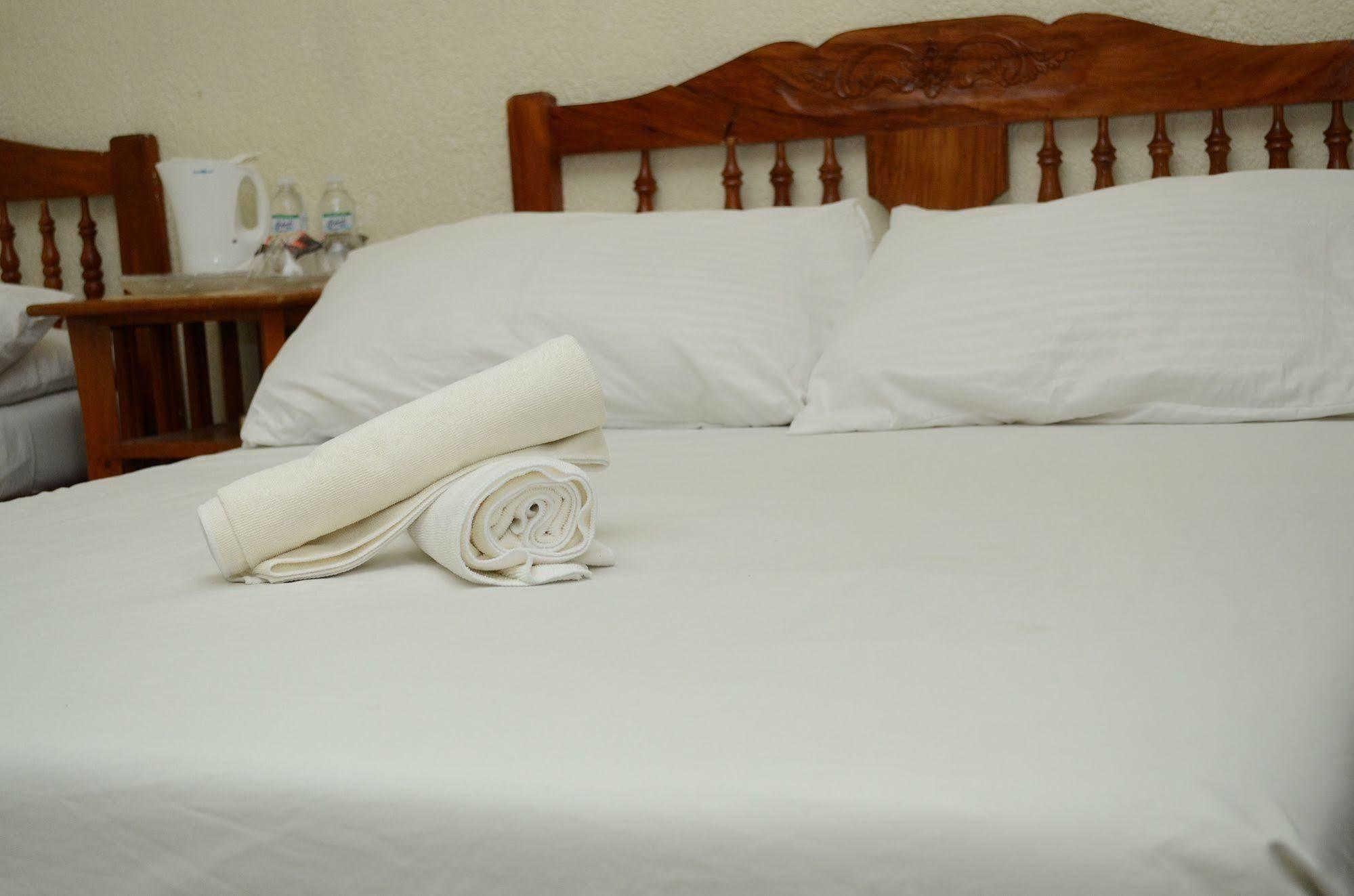Reddoorz Premium @ Ouan'S The Farm Resort Lucena Εξωτερικό φωτογραφία