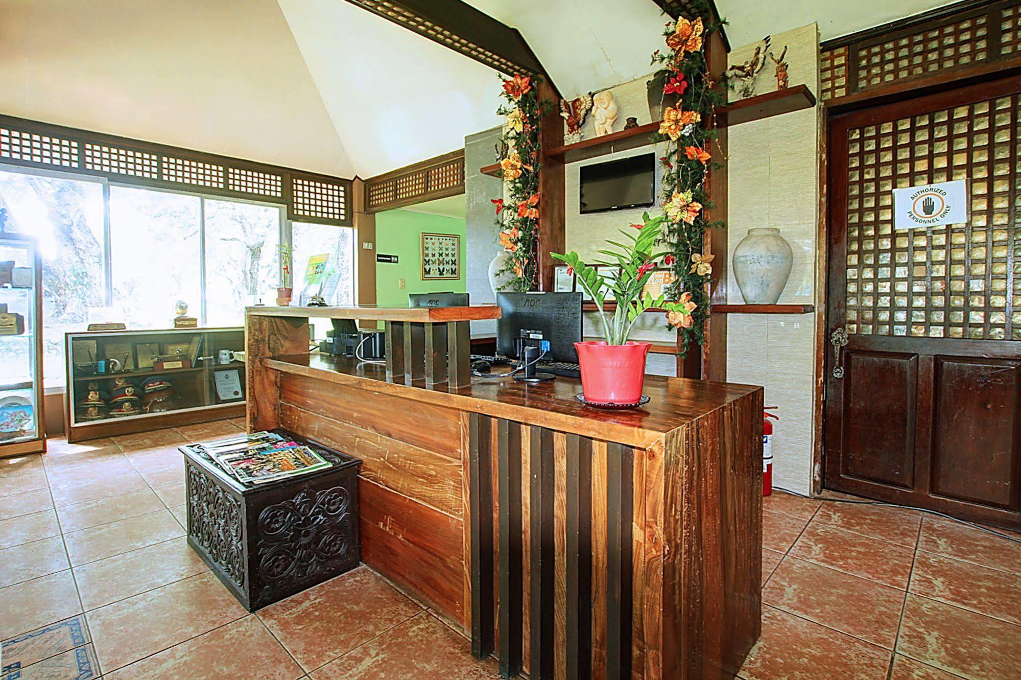 Reddoorz Premium @ Ouan'S The Farm Resort Lucena Εξωτερικό φωτογραφία